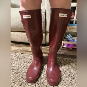 Hunter Burgundy Tall Rain Boots